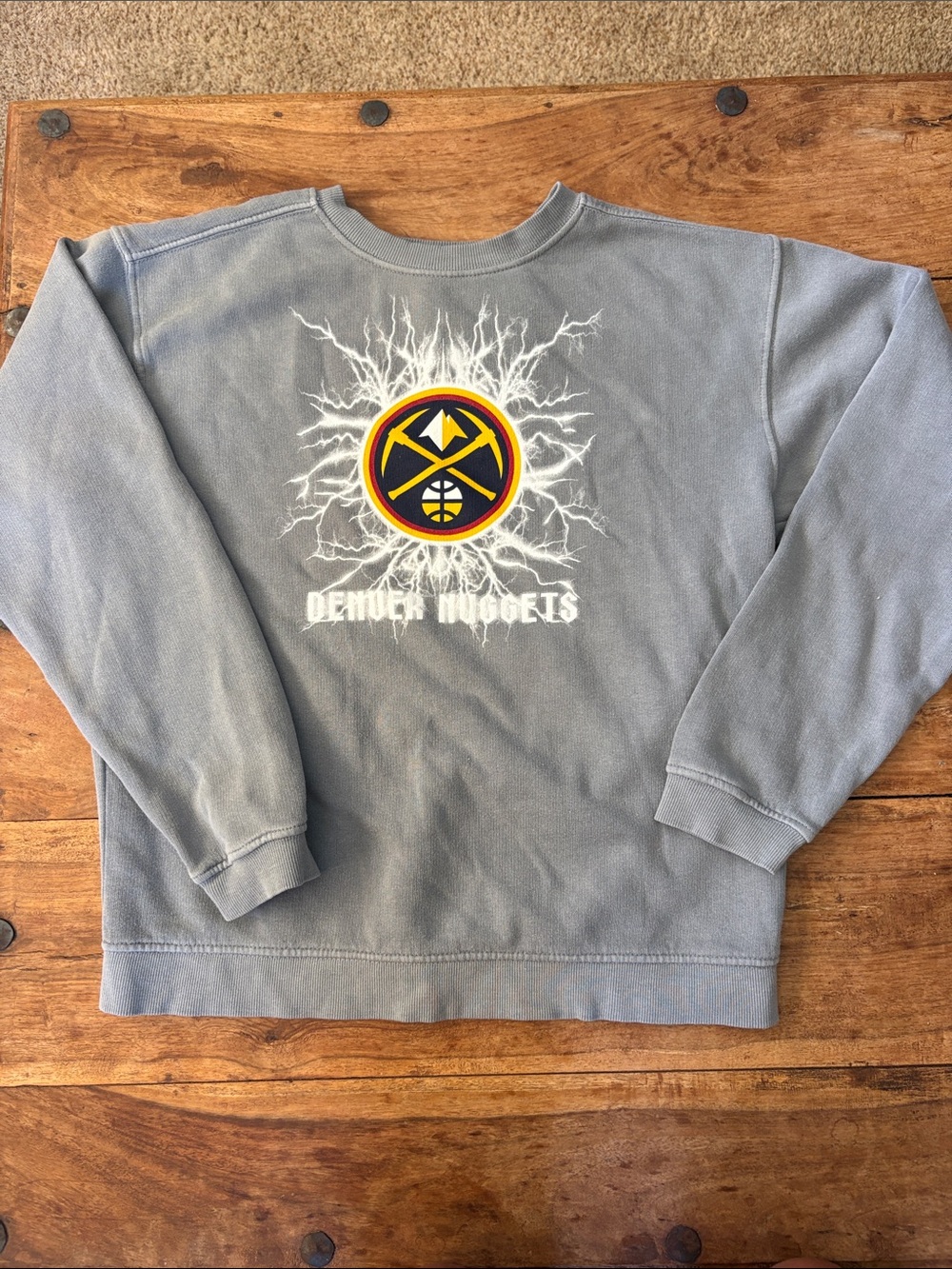 Womens Denver Nuggets Gray Crewneck Sweatshirt Size Large